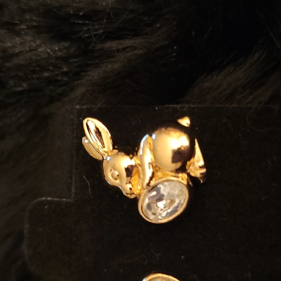 EASTER Vintage 🐇 Avon Precious Bunny Earrings - Picture 2 of 6